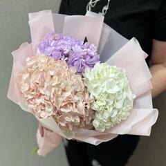 Букет из гортензий микс 3 штуки