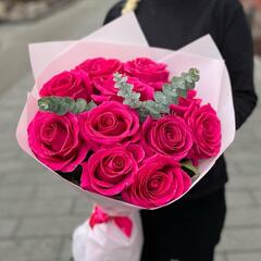 Букет из 11 розовых эквадорских роз Пинк Флойд