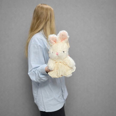 Мягкая игрушка Зайка в платье 23 см