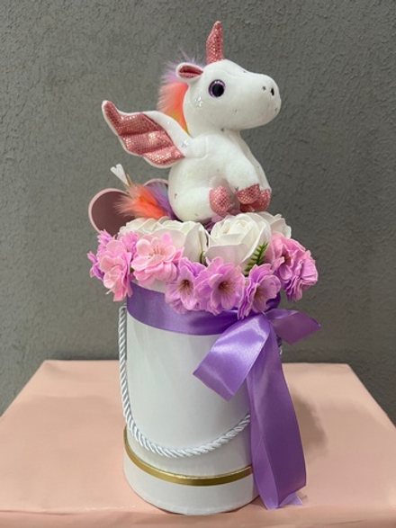 Мыльный букет с единорогом