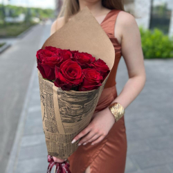 Букет из красных роз