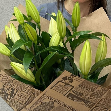 Букет из лилий