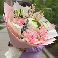 Букет из французских роз, альстромерий и хризантемы - РИМСКАЯ РОЗА фото №2