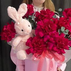 Композиция из французских роз в коробке с игрушкой зайчиком - РИМСКАЯ РОЗА фото №4