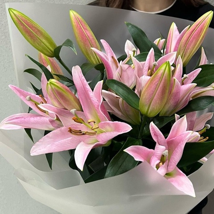 Букет из лилий