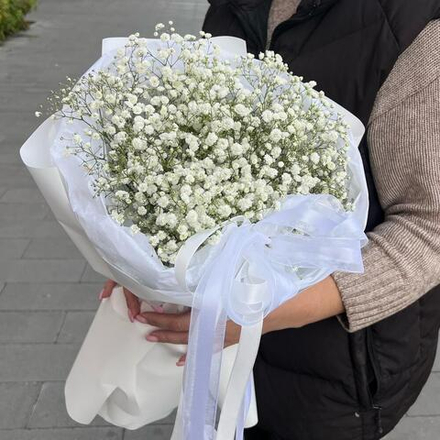 Букет из белой гипсофилы