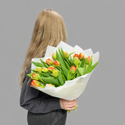 Монобукет из оранжевых пионовидных тюльпанов 15 штук