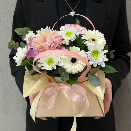 Сумочка с пионом и герберами