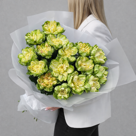 Букет из пионовидных роз Veggie (Вегги) 15 штук